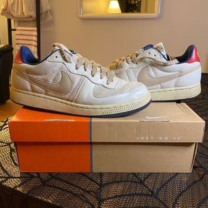 Nike Legend Low ‘Tuskegee Airmen’ Size 8.5